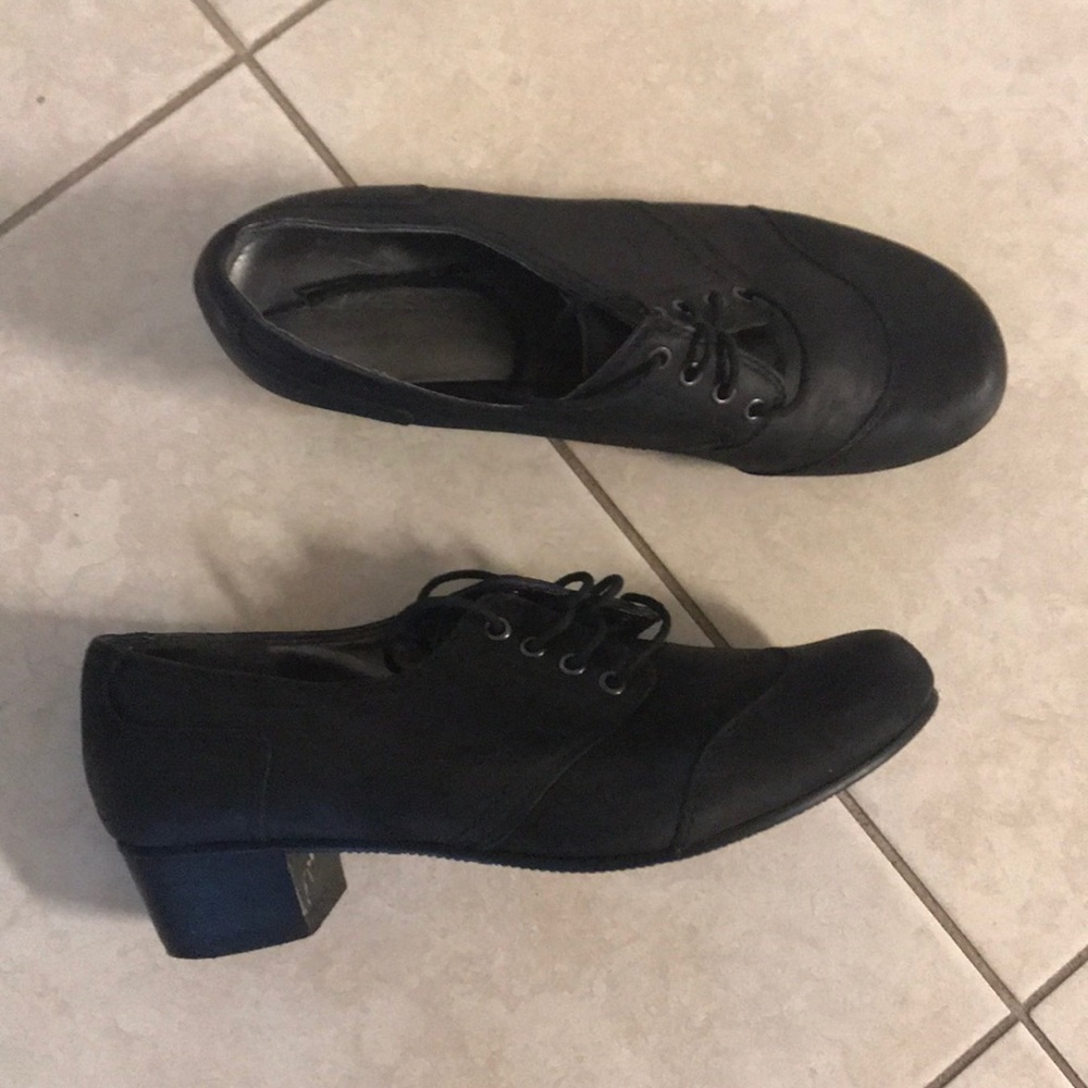 Blake Scott Black Laced Shoes